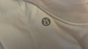 Lululemon Hotty Hot Shorts 2.5" High-Rise white thumbnail 2