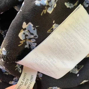 Madewell Silk Cinch-Sleeve Top in Baby's Breath True Black thumbnail 14