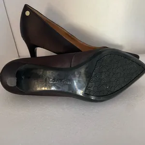 Calvin Klein Women's Elegant Black Heels thumbnail 6