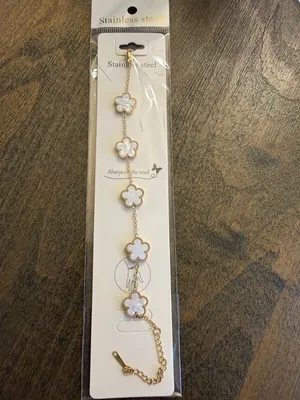 Elegant Gold (S1) and white Clover Stainless Steel gold plated 18K thumbnail 3
