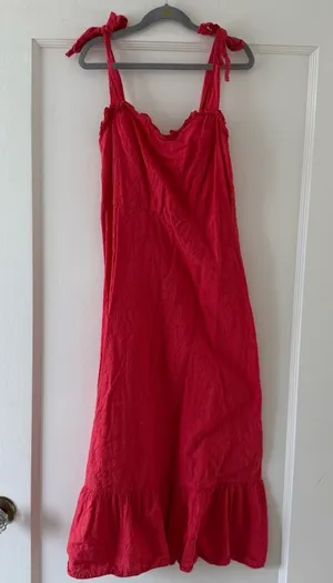 NSR Red Sleeveless Sweetheart Neckline Midi Dress with Tie Straps size XSmall thumbnail 1