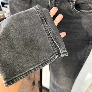H-m Women's Black and Grey Jeans thumbnail 3