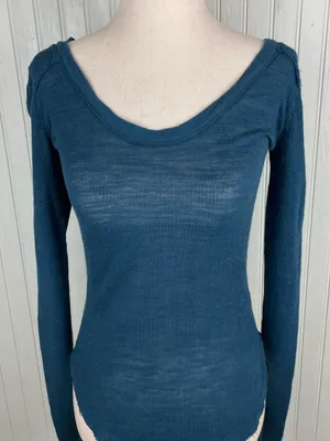 Free People We the Free Scoop Neck Long Sleeve Top XS Raw Edge Rayon Linen Knit Tight Fit thumbnail 8