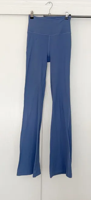 Lululemon High-Waisted Flare Leggings Groove thumbnail 1