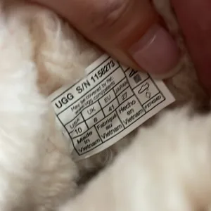 UGG Ultra Mini Classic Alpsey Boots thumbnail 7