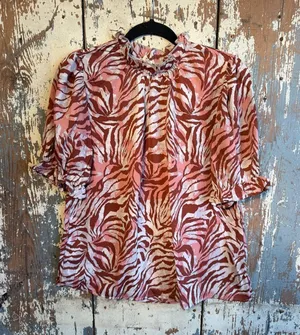 Entro pink burgundy patterned short sleeve blouse size small thumbnail 1
