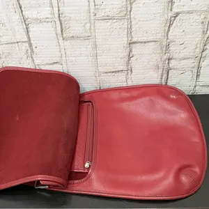 Vintage COACH 9131 Legacy Saddle Red Leather Flat Crossbody Shoulder Bag thumbnail 6
