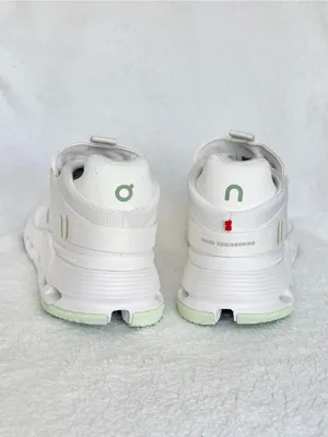 NEW ON Cloudnova, Women’s Size 6 White/White/green thumbnail 6