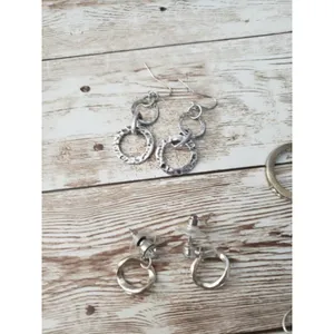 Job Lot of 9 Pairs of Earrings Silver Tone Pre Owned Earrings for Pierced Ears thumbnail 4