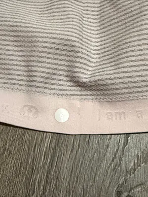lululemon athletica Pale Pink Short Sleeve Seamless Tee swiftly size 6 thumbnail 3