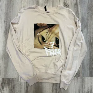 Divided Ariana Grande Tan 7 Rings Long Sleeve thumbnail 1