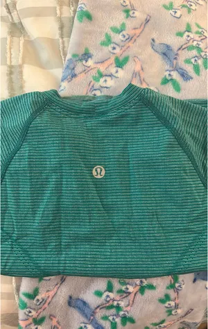 Lululemon Align Cropped Shirt thumbnail 3