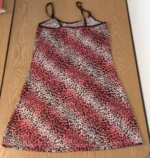 New Animal Print Chemise Pajama Gown Very Stretchy Soft and Comfy Size Small thumbnail 6