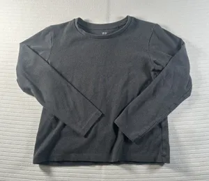 UNIQLO Women’s Small Gray Long Sleeve Crew Neck Minimalist Basic Top Shirt thumbnail 1