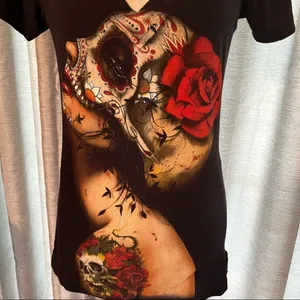 Infamous‎ Womens Size Medium Black Skull Tattoo Roses Short Sleeve Shirt V-neck thumbnail 6