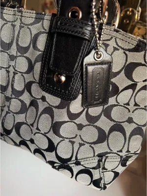 Coach Black  Grey Shoulder Bag Signature thumbnail 9