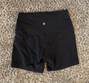Lululemon Align Biker Shorts 6" High-Rise thumbnail 1