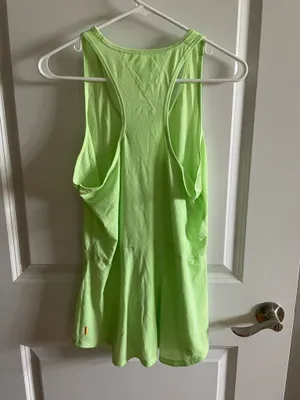 Lucy tech sleeveless workout top - size large  thumbnail 3