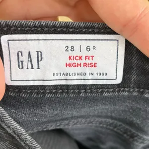 Gap Women's Kick Fit High Rise Jeans Washed Black Size 28/6R thumbnail 10