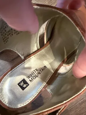 White Mountain Tan Open-Toe Chunky Heel Sandals Size 8.5 - C16-066 thumbnail 3