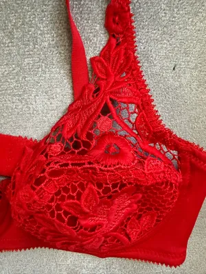 Red Lace Underwire Bra - Women Intimates & Sleepwear34/75 thumbnail 3