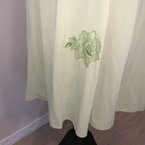 Vintage 70s Lorraine Nylon Nightgown Yellow Floral Medium Made USA thumbnail 4