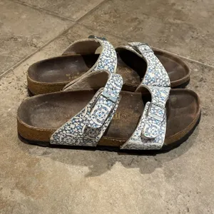 Papillio Birkenstock Sydney Blue Floral Sandals Womens EU 38 US 7 Germany thumbnail 8