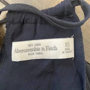 Abercrombie & Fitch Smocked Halter Mini Dress Womens‎ Size XS Black Chiffon Boho thumbnail 6