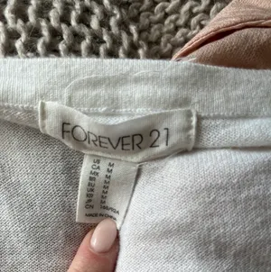 Forever 21 NWOT White Cardigan thumbnail 3