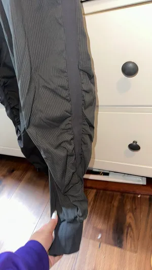 Joggers thumbnail 3