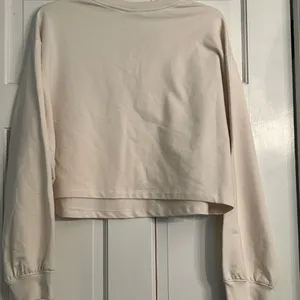 Isabel Maternity by Ingrid & Isabel Cropped Crewneck Sweatshirt - Cream xxl nwt thumbnail 2