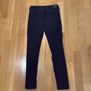 American Eagle outfitters black dristress hi-rise jegging size 6 . thumbnail 7