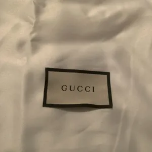 Preloved Gucci‎ dustbag. About 14x8.5 inches thumbnail 6