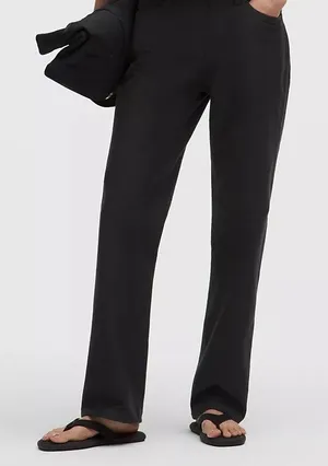 Lululemon On The Move black Luxtreme 31" inseam Straight Leg Women's thumbnail 1