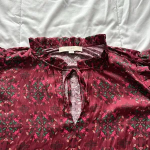 Loft Womens Size Medium Blouse Floral Red Ruffle Tie‎ Neck Officechic City thumbnail 2