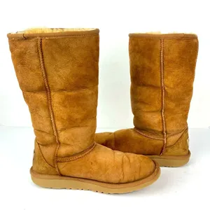 UGG Classic Chestnut Brown Boots Size 5 Genuine Leather/Sheepskin thumbnail 2