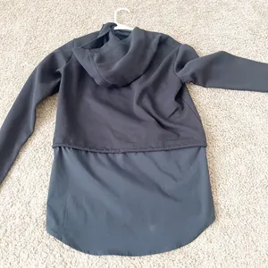 Athleta Charcoal Hoodie‎ Sweatshirt thumbnail 6