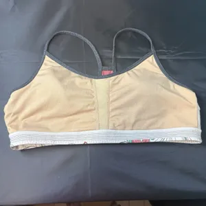Lululemon Ujjayi Secret Garden Floral Sports Bra Size 10 thumbnail 7