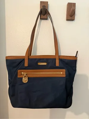 Michael Kors Navy Signature Logo Nylon Kempton Tote Bag thumbnail 2