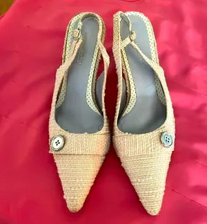 Baby pink sling back heels with pointed toes thumbnail 1