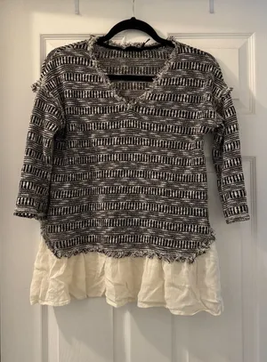 Blu Pepper Woven Blouse thumbnail 1