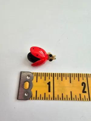 Vintage Red Enamel Ladybug Brooch Pin Black Cabochon Rhinestone Eyes thumbnail 4