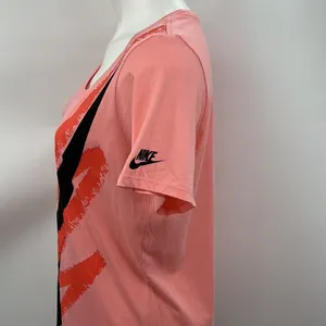 Nike peach short sleeve black swoosh T-shirt medium thumbnail 3