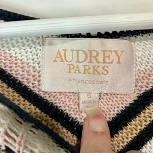 Audrey Parks x Francesca’s Women’s Crochet Knit Cropped Sweater Pink Small EUC thumbnail 4