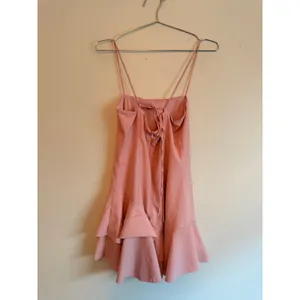 Lucy in the sky Mini Dress Women M Pink Ruffle Hem homecoming Wedding Guest thumbnail 3