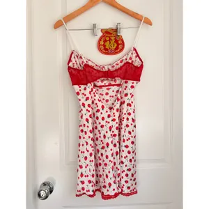 Frankie's Bikinis x Pink‎ Sailor RARE Satin Strawberry Dress Med Spring Summer thumbnail 2