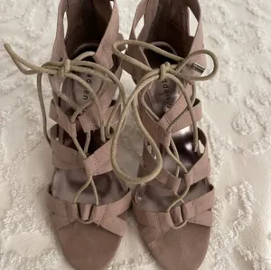 Steve Madden Madden Girl lace up block heel sandals thumbnail 5