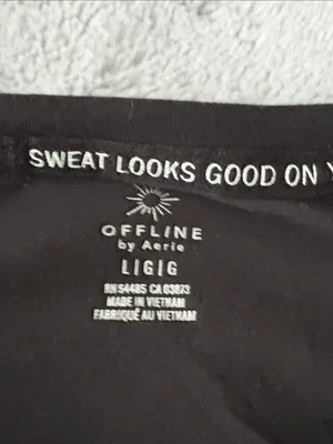 EUC Women’s Offline by aerie Black Long-Sleeve Lightweight Tee Size Large thumbnail 2
