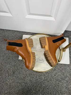 Madden Girl Cognac Brown Chunky Lug Sole Chelsea Boots Size 6M thumbnail 4