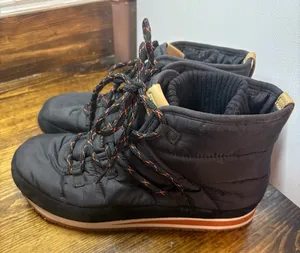 Teva Black Ember Lace Up Boots Size 10‎ thumbnail 1